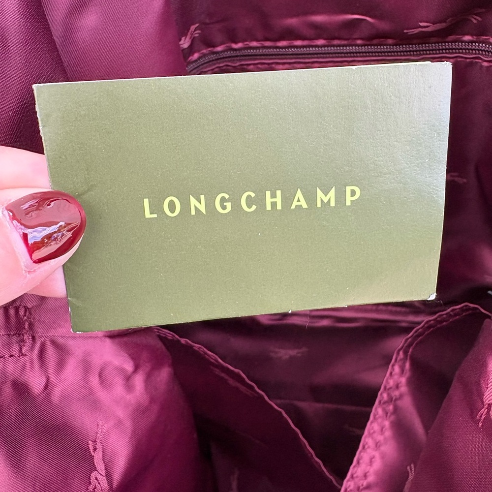 *RARE* AUTHENTIC LONGCHAMP Burgundy Embossed Leather Tote - NEW $400USD/$550CDN - Picture 10 of 16